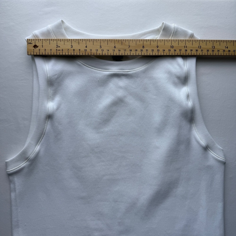 Aritzia Seamless Crew Tank White Sleeveless Stretch Knit Top Size L Minimalist - Picture 7 of 10